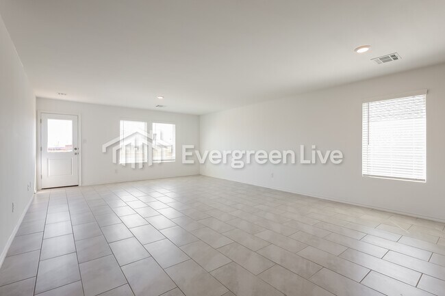 Photo - 2308 Claire Dr