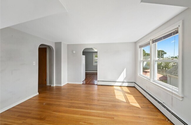 Photo - 47 Dickinson Ave Unit 2