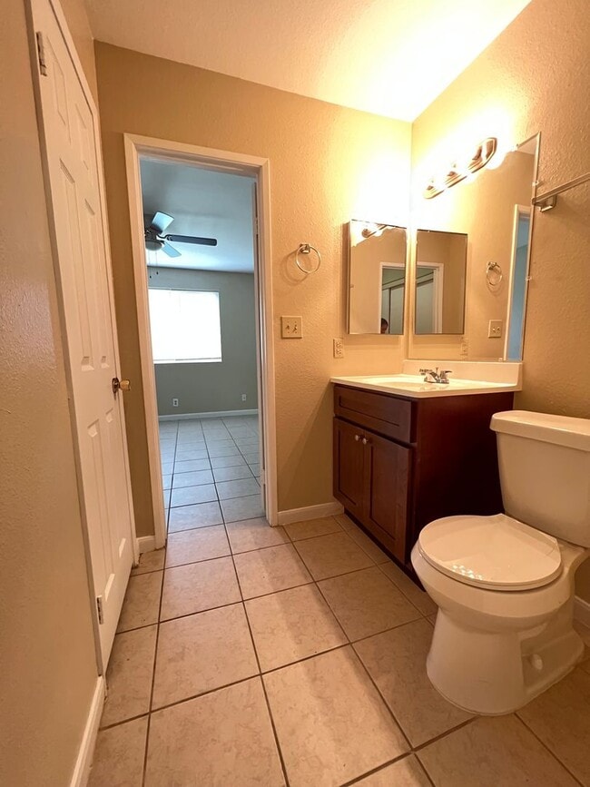 Photo - Newly refreshed 3BD/2BA duplex in Eagle Lake, TX