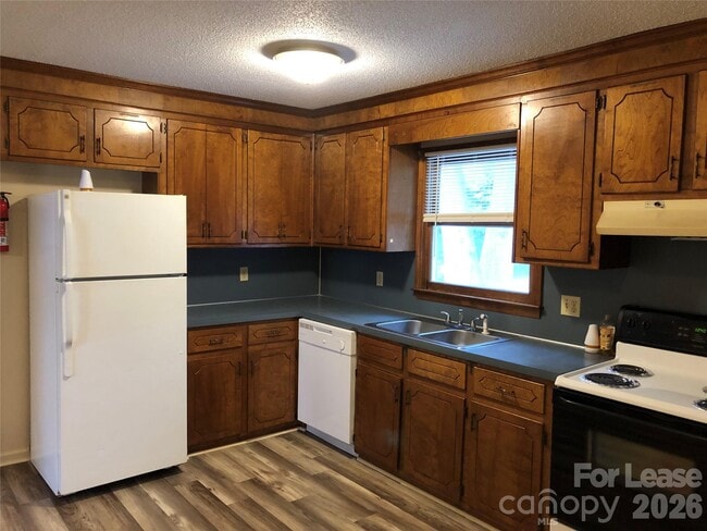 Photo - 3009 Chestnut Rd