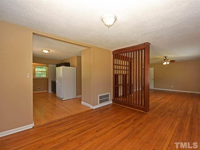 Photo - 5004 Louisburg Rd