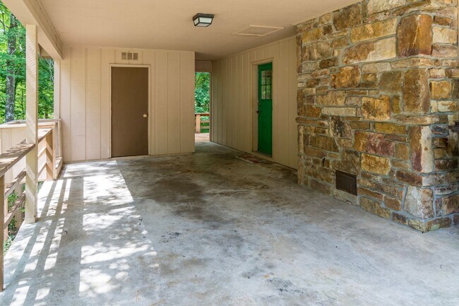 Photo - Adorable 3 bedroom, 2 bathroom home in Sal...