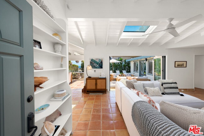 Photo - 31562 Broad Beach Rd