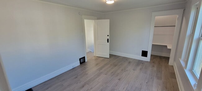 Photo - AVAILABLE JUNE 1ST - 2 Bed/ 1 Bath w/ Great Yard!