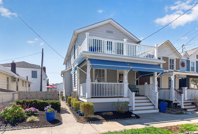 82 Franklin Ave