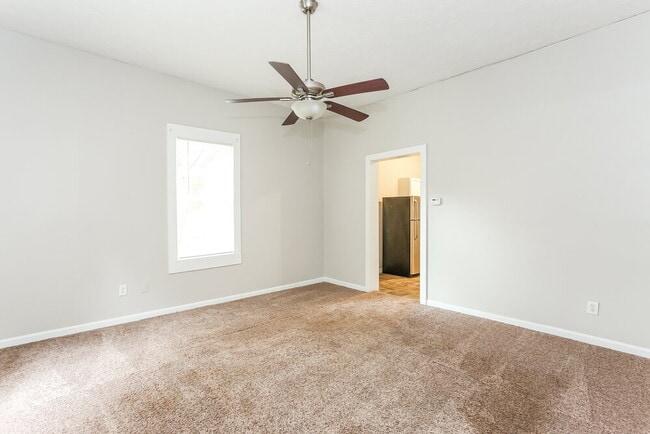 Photo - 6129 Sorrell St NE