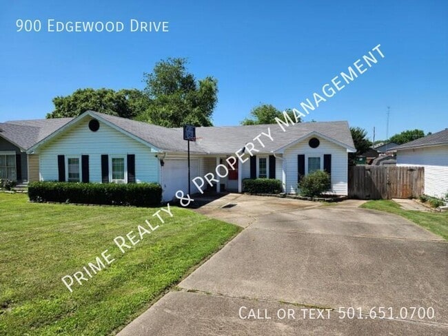 Photo - 900 Edgewood Dr House