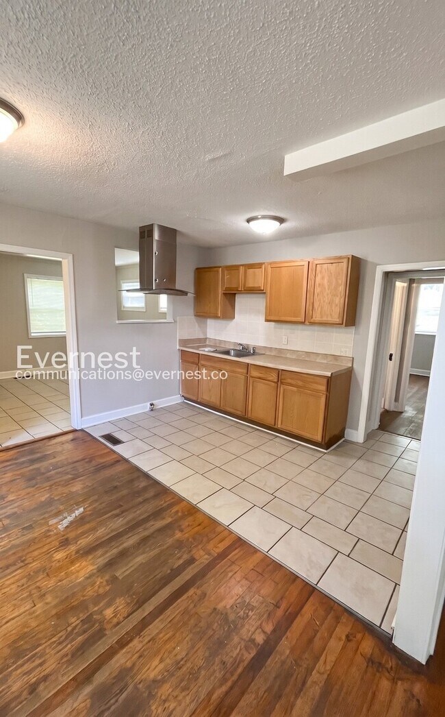 Photo - 8504 3rd Ave N