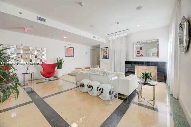 Photo - 1300 Pennsylvania Ave Unit 204