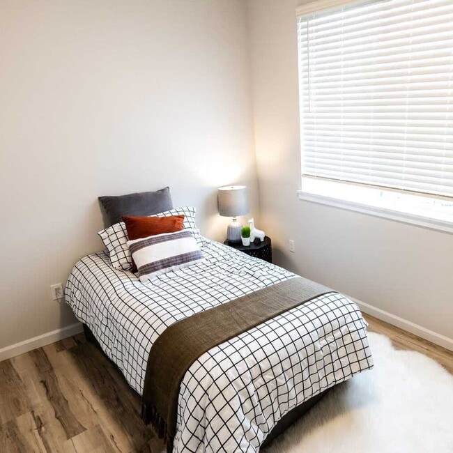 Photo - 4319 S Alder