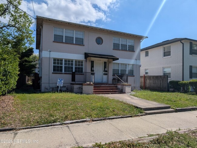 Building Photo - 2136 College St Unit 1