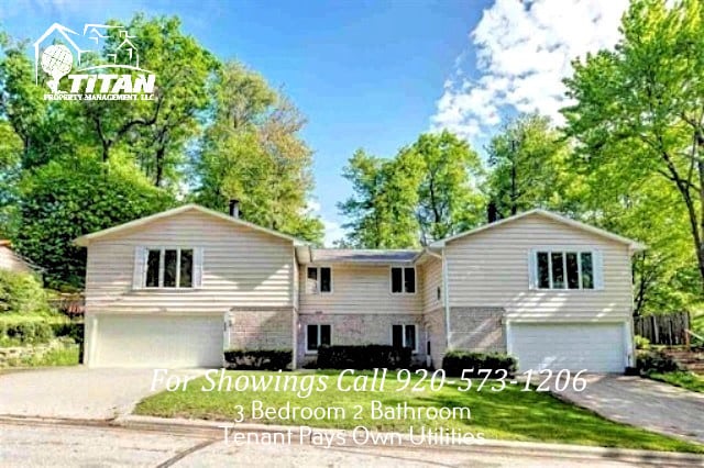Building Photo - 2556 Woodridge Ln