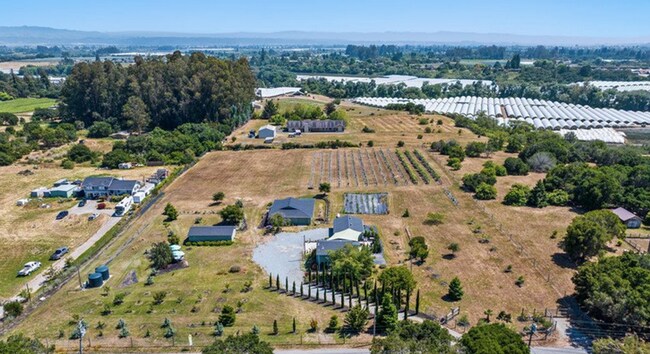Photo - Watsonville: Tranquil Home & Ranch/Farm on...