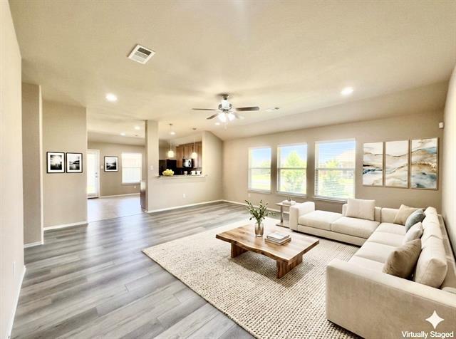 Photo - 421 Goldstone Ln