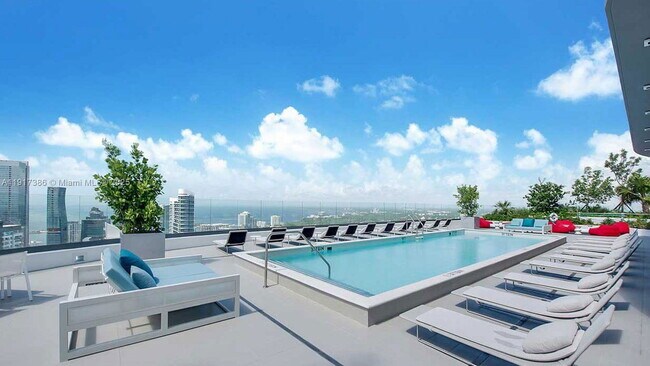 Photo - 55 SW 9th St