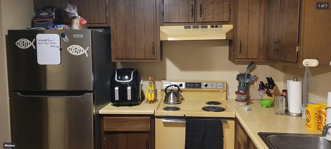 Building Photo - 1664 Brownstone Blvd Unit 411