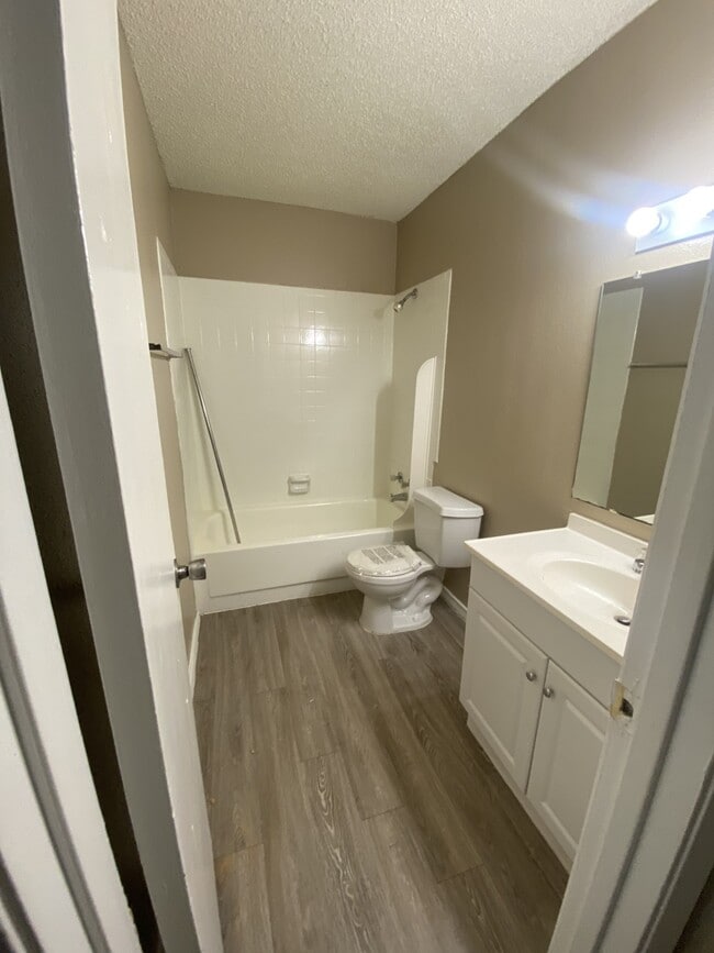 Photo - Edinburg Place Apartments