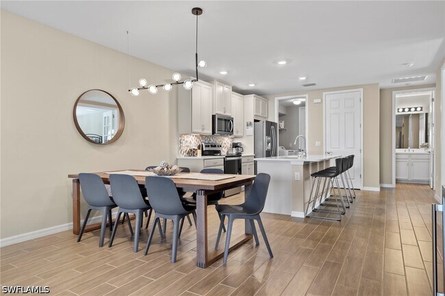 Photo - 14644 Edgewater Cir