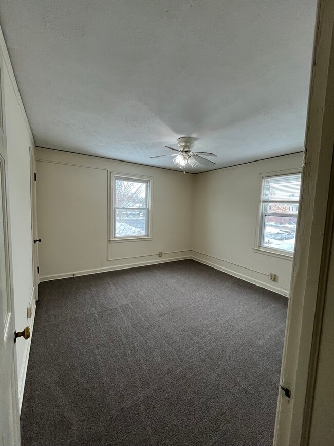 Photo - 725 S 30th St