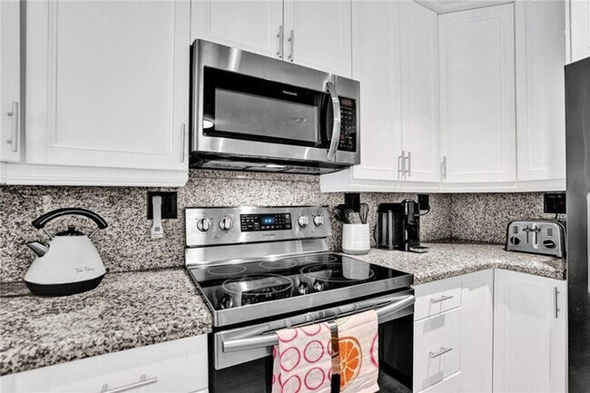 Photo - 5120 NE 17th Ave