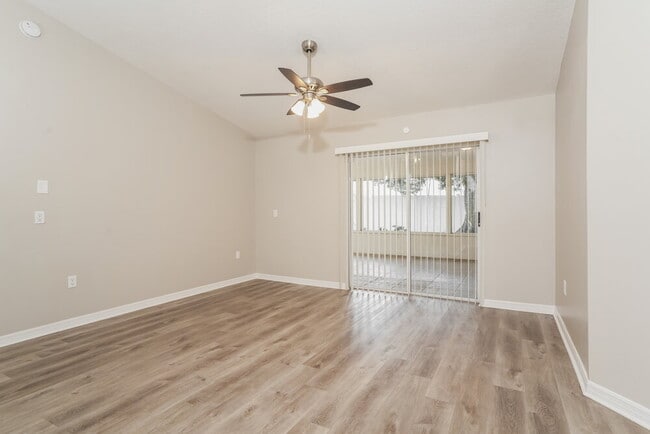 Photo - 7530 Gunstock Dr