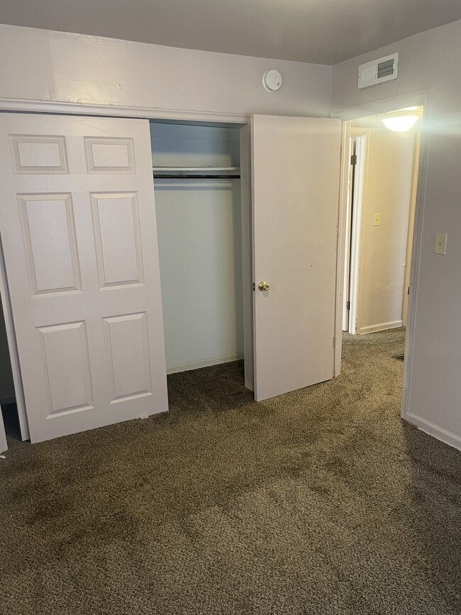 Photo - 1658 N Bluff St