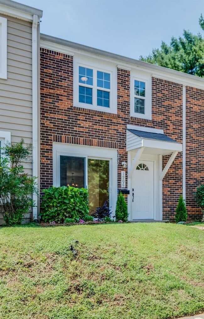 Beautifully remodeled condo - Beautifully remodeled condo