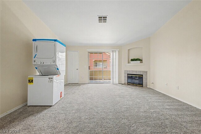 Photo - 4730 E Craig Rd Unit 2029