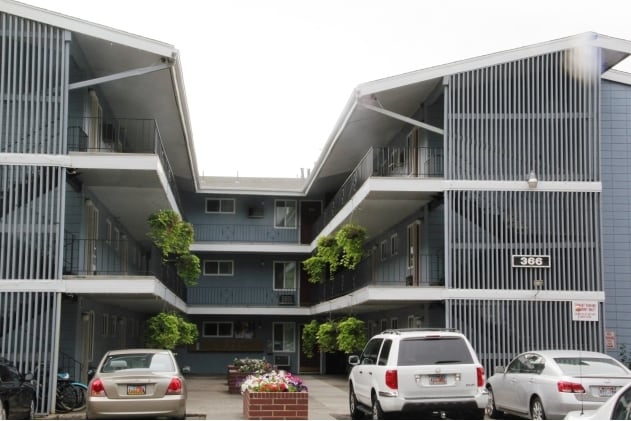 Photo - Alpine Court Apartments