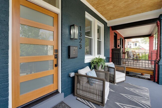 Photo - 1323 Childress St NE
