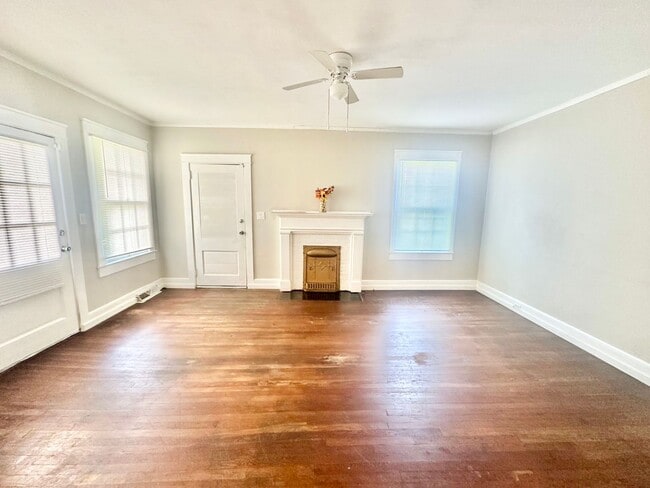 Photo - 106 Academy St