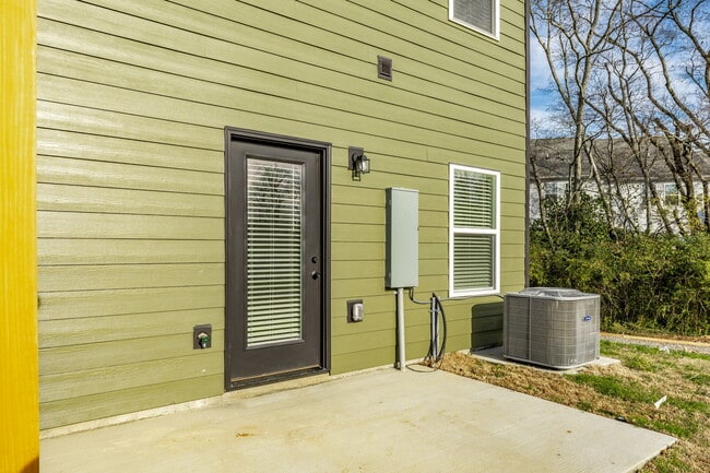 Photo - 554 Tappan Private Ln