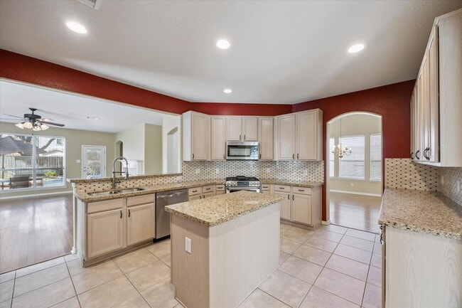 Photo - 19010 Country Square Dr