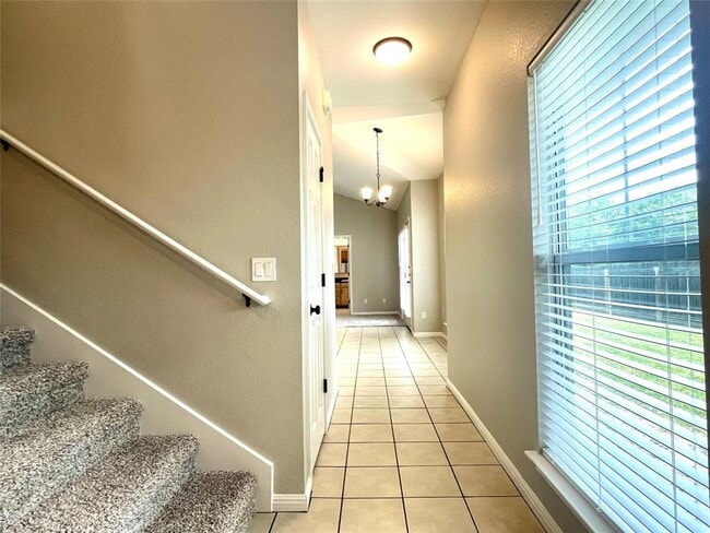 Photo - 1207 W N Loop Blvd