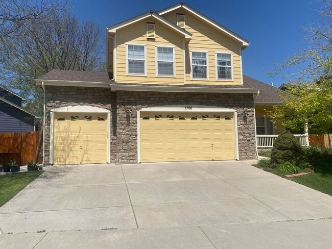 Building Photo - Stunning Home Backing to Open Space with Loft, Office & 3-Car Garage