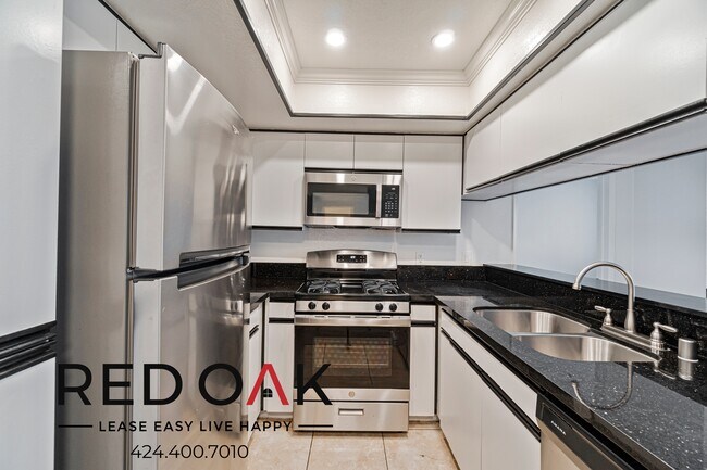 Photo - Sun-Drenched Two Bedroom with a Private Ba... Unidad 204