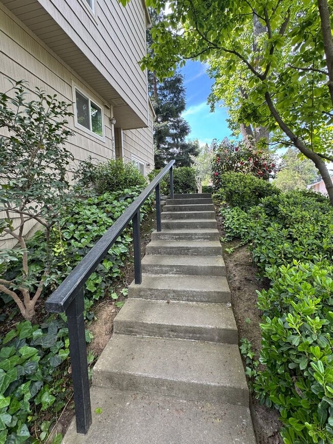 Photo - 642 Commons Dr