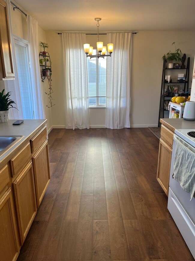 Photo - Bright & Inviting Wellington Townhome