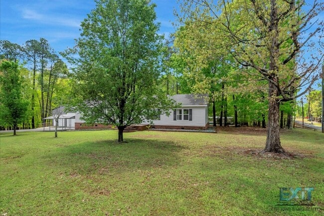 Photo - Welcome to this 3 Bedroom, 2 Bath Home in Wildwood Point!