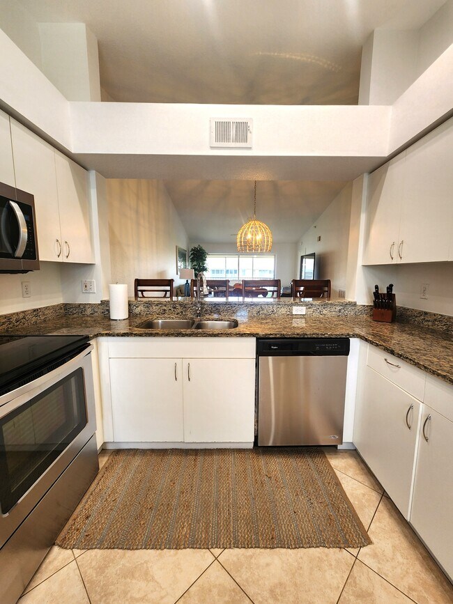 Photo - 9640 Victoria Ln