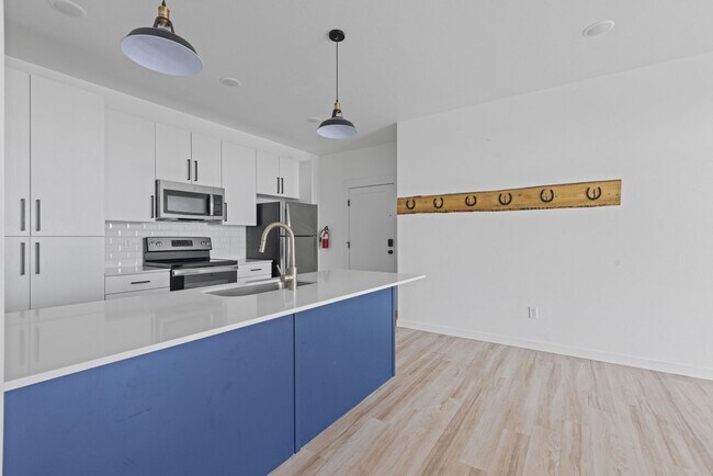 Photo - 311 E Lorene St