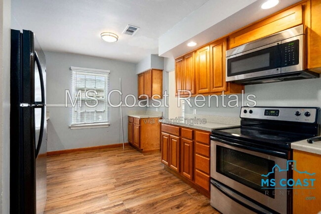479 Porter Ave
