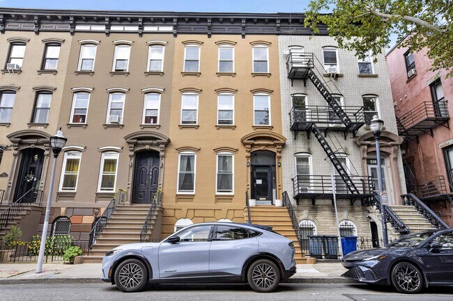 Photo - 540 Bramhall Ave