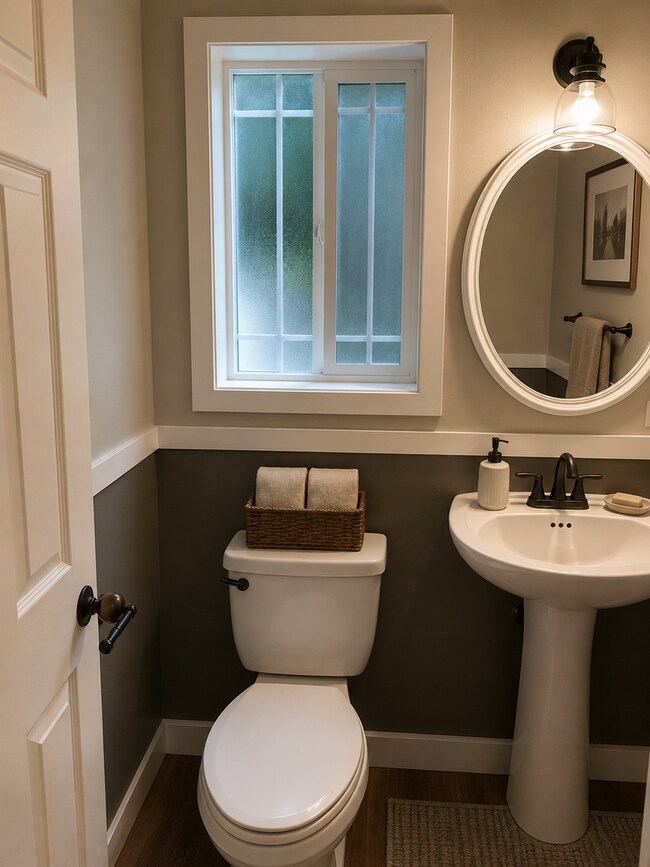 Photo - Spacious Selah Townhome with Dual Suites & Walk-In Closets. AND are giving you $250 Off!