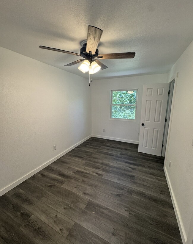 Photo - Newly Renovated Duplex In Forsyth!