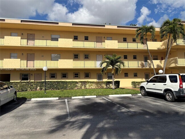 Photo - 351 Cambridge Rd Unit 108