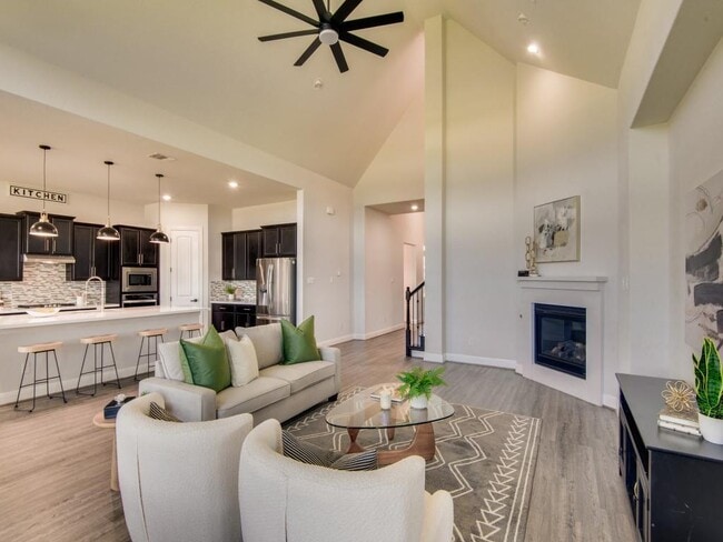 Photo - 204 Pulitzer Dr