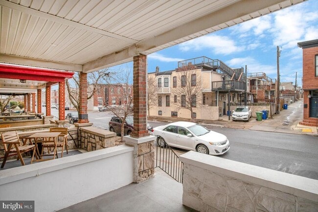 Photo - 729 Grundy St