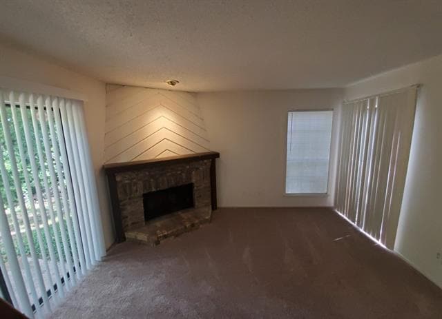 Photo - 883 Waterfall Way