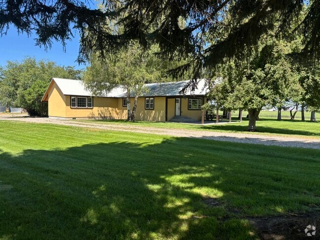 Building Photo - 4801 S 4300 W Rental